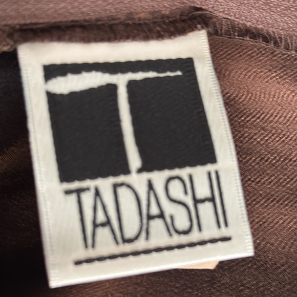 Tadashi Brown Evening Gown Maxi Dress Satin Long Sleeve Wedding MOTB 12 Party - Picture 8 of 9